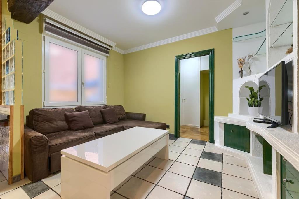 San Mames Football & Parking Бильбао Экстерьер фото